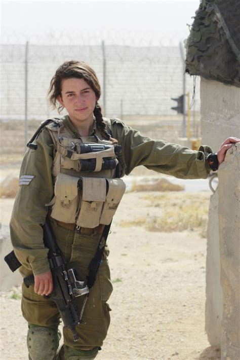 Sgt. Anna Zagoda part of the IDFs mixed-gender Caracal Battalion that ...