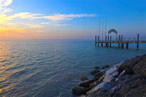 View of Lake Neuchâtel | المرسال