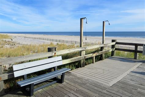 10 Best Beaches in The Hamptons - Head Out of New York on a Road Trip ...