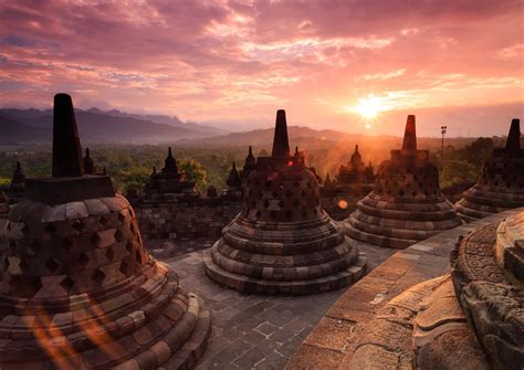 Candi Borobudur, Kemegahan Candi Buddha Terbesar Dunia - Tripcetera