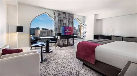 Planet Hollywood Las Vegas Resort & Casino Rooms: Pictures & Reviews ...