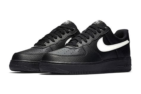 Nike Air Force 1 Low Black Leather Pack