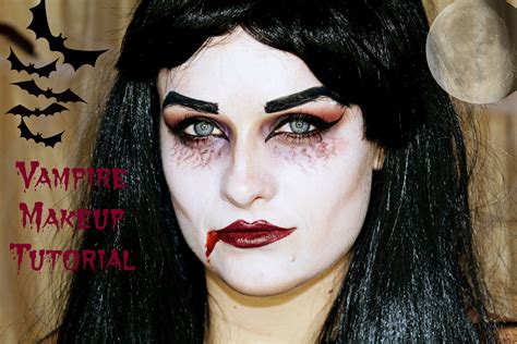 Female Vampire Eye Makeup | Saubhaya Makeup