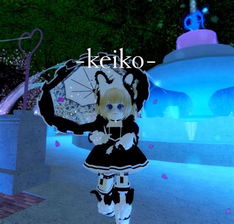 I attempted to make a goth Lolita type oc! What do ya'll think of her ...