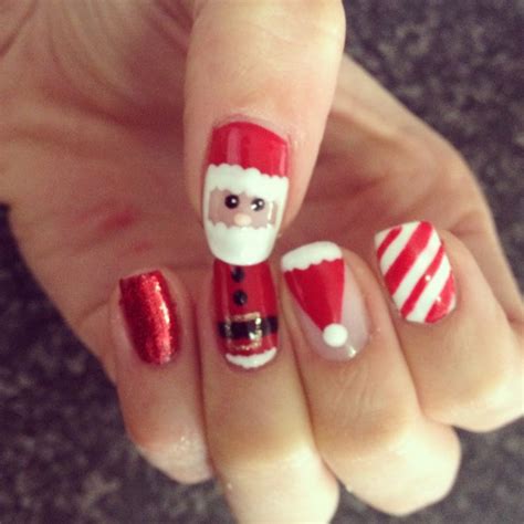 Cute Santa Claus Nail Designs - fashionsy.com