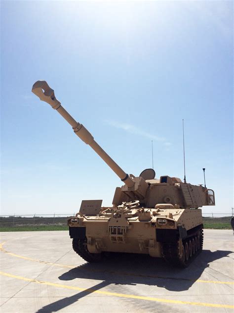 Army accepts delivery of first M109A7 Self-Propelled Howitzer system ...