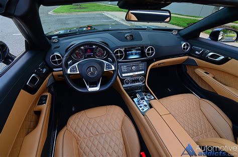 2017-mercedes-amg-sl65-interior-dashboard