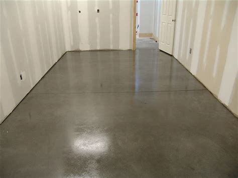 Polished Concrete vs. Sealed Concrete – Round #1 – Clean Cut Concrete