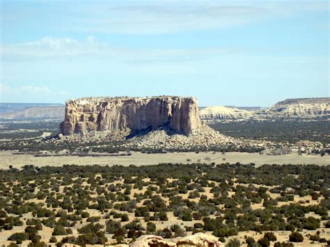 Acoma Pueblo -Sky City- It sits on a mesa high above a vast plain ...