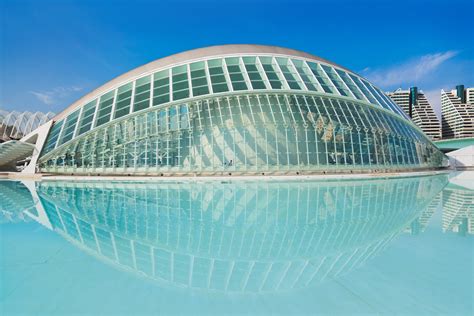 10 Amazing Structures by Santiago Calatrava, Architect and Engineer