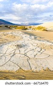 Stovepipe Wells Sand Dunes Death Valley Stock Photo 66716470 | Shutterstock