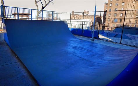 Pin by Ren Liu on Urban Skateparks | Skate park, Outdoor decor, Outdoor