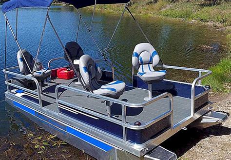 5 Best Mini Pontoon Boats for Fishing Rated & Reviewed