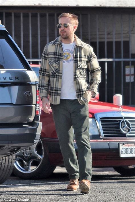 Ryan Gosling Clothes and Outfits | Star Style Man – Celebrity men's fashion