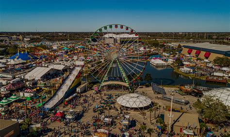 Florida State Fairgrounds: Smile Together!