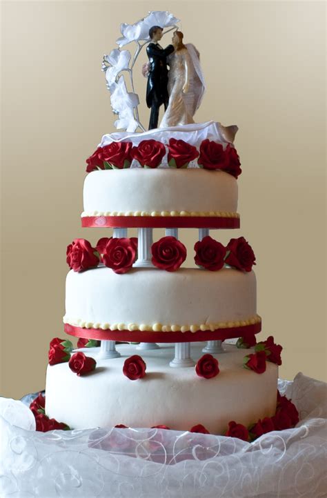 Wedding cake - Wikipedia