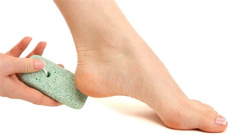 Best Pumice Stone For Feet 2023: 5+ Detailed Reviews - Lauren+Vanessa