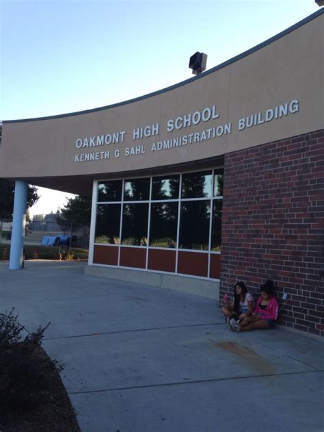 Oakmont High School. Taken during the late afternoon | Oakmont, High ...