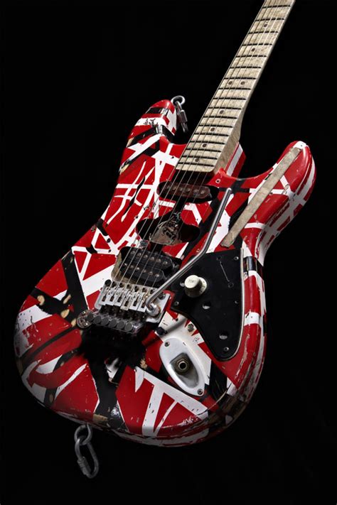 Eddie and Fender Unveil New Frankenstein Replica | Van Halen News Desk