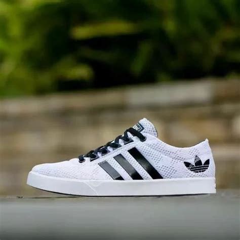 Adidas Sports Shoes at Rs 1800/piece | एडिडास स्पोर्ट्स शूज in ...