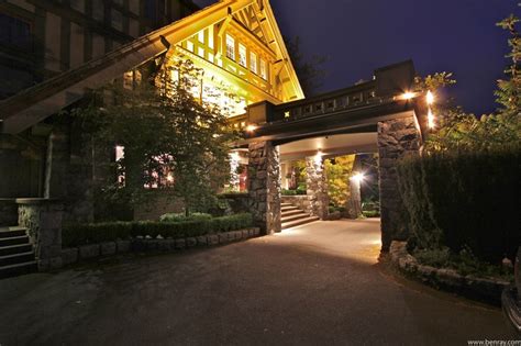 Main Entrance to the English Inn | English inn, Hotel venues, Honeymoon ...