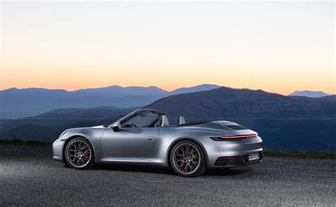 Porsche 911 Carrera 4S Cabriolet (992) (2023) – Specifications ...