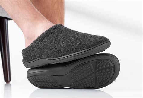 Most Comfortable Men's Arch Supporting Indoor/Outdoor Slippers ...