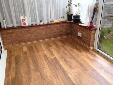 7 Best Laminate Flooring Brands 2022 (and Brands to Avoid)