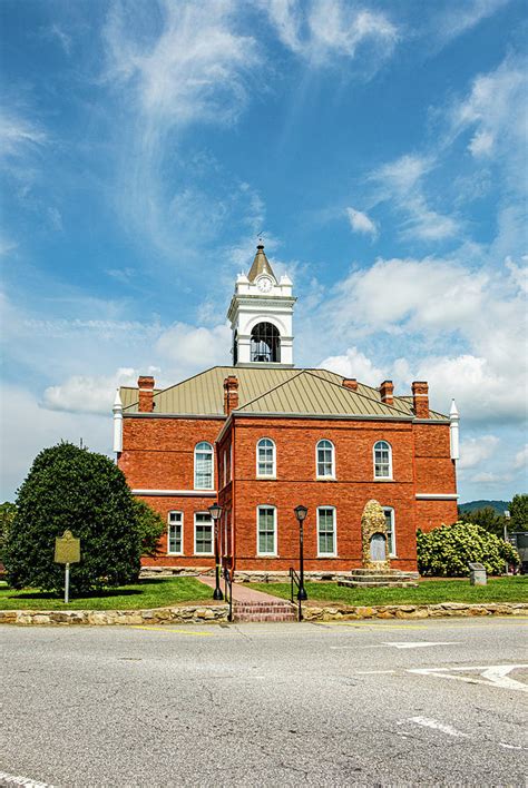 Union County Historic Courthouse Photograph by Mark Summerfield - Fine ...