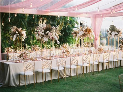 19 Outdoor Wedding Tent Decoration Ideas We Love