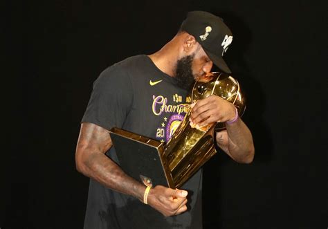 LeBron James named AP Male Athlete of Year award | NBA.com