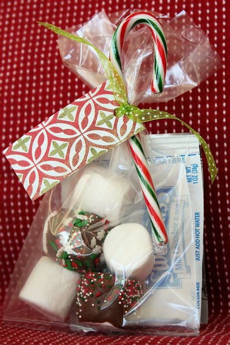 20++ Christmas Goodie Bag Ideas For Coworkers - HOMYHOMEE