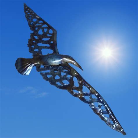 Handcrafted Metal Wall Bird Decoration Sculpture