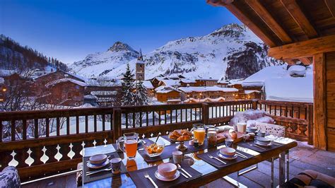 Luxury ski chalet in Val d'Isère with pool and jacuzzi