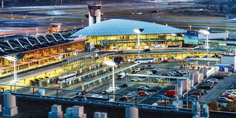 Helsinki Airport is a 4-Star Airport | Skytrax