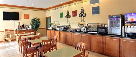 FLB21_Breakfast_Area_5-1 | Comfort inn and suites, Breakfast area, Home ...