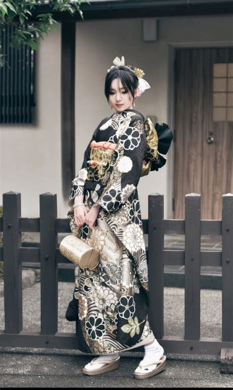 Pin by Ou on 着物 | Japanese traditional dress, Beautiful japanese women ...