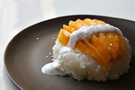 Coconut Sticky Rice With Mango Recipe - Delishably