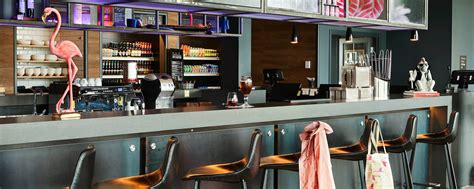 Hotel Dining & Restaurants | Moxy Edinburgh Airport