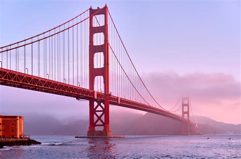 Golden Gate Bridge at sunrise, San Francisco, California – Strimeo