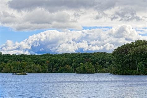 Rhode Island Fall Foliage: Small State, Big Color - Minneopa Orchards