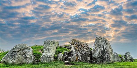 West Kennet Long Barrow, Salisbury and Stonehenge