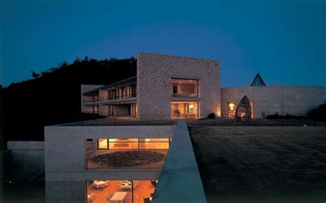 Best Hotels in Naoshima - Naoshima Tours - Naoshima Luxury Hotel & Ryokan