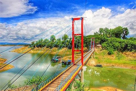 Beautiful Bangladesh: The morning view of Rangamati hanging bridge.