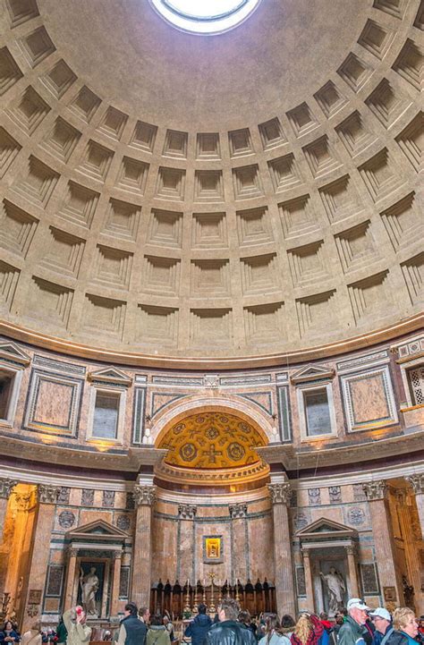 Explore The Stunning Pantheon In Rome