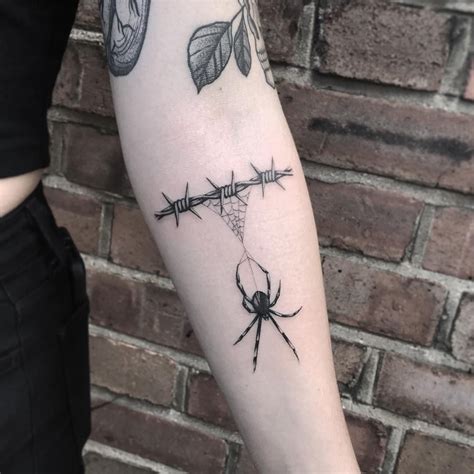 200+ Greatest Barbed Wire Tattoo Designs For Males and Ladies (2022 ...