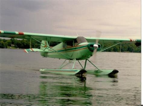 Piper Cub on Floats | AirplanesUSA