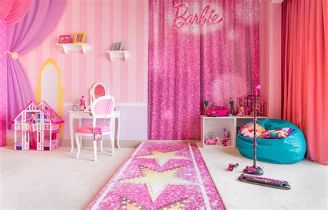 A Look Inside The World's Only Barbie Themed Hotel Room