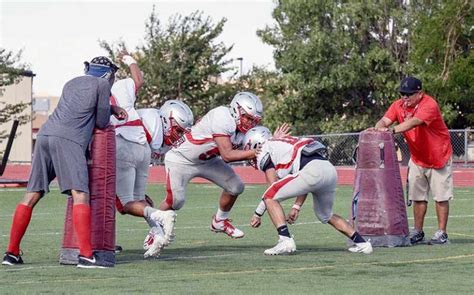 Monument Valley Mustangs expect the most and best - Navajo Times