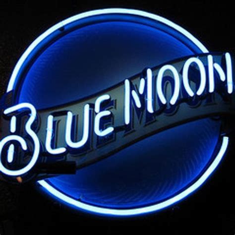 Neon Moon (cover of Brooks and Dunn) ⋆ PlayTheMove | Neon moon, Brooks ...